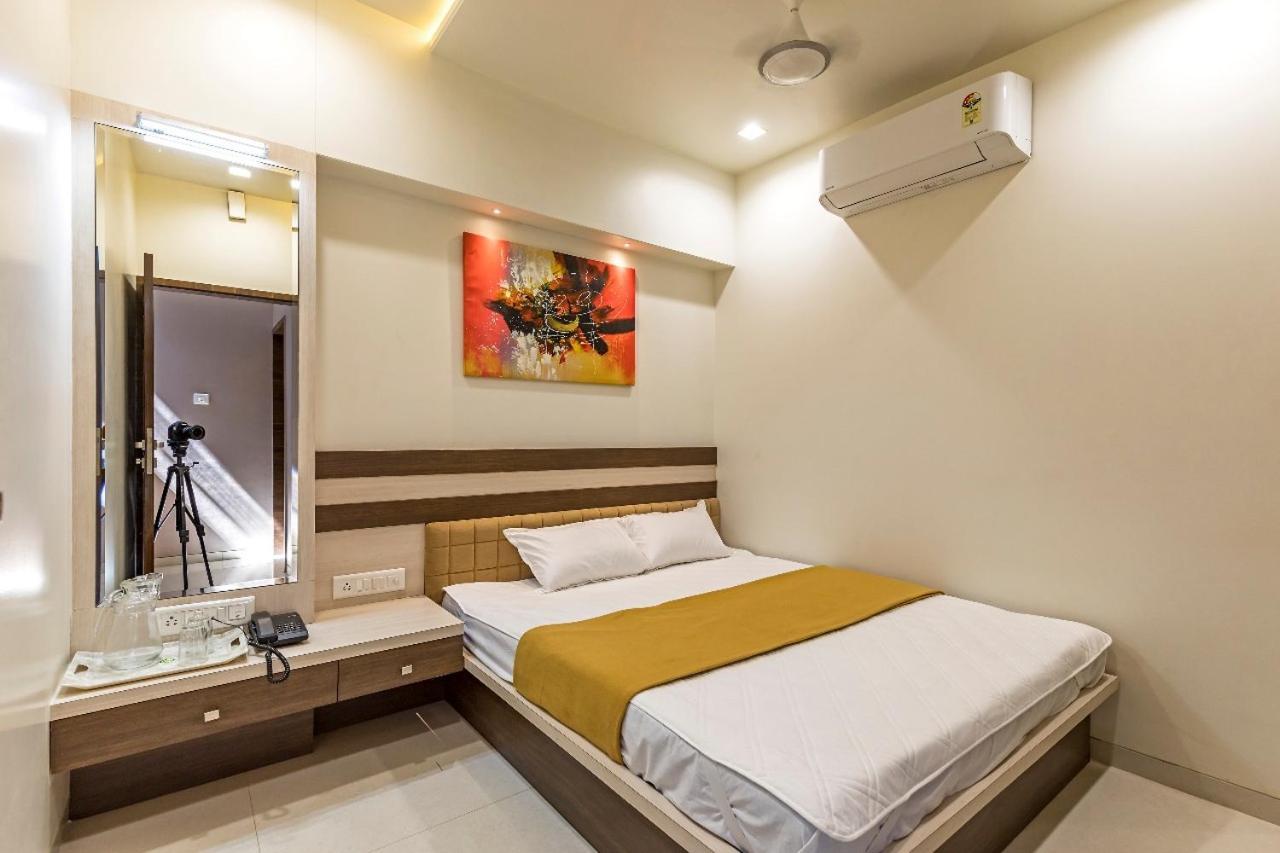 קולהאפור Hotel Rajlaxmi Grand מראה חיצוני תמונה