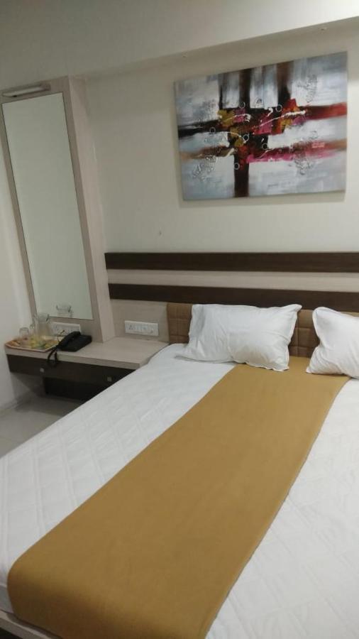 קולהאפור Hotel Rajlaxmi Grand מראה חיצוני תמונה